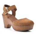 White Mountain Casey Heeled Clog-Chestnut Suede